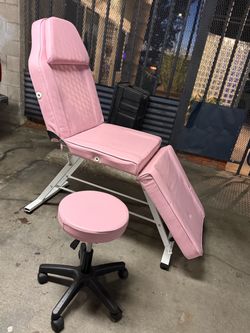 Pink Esthetic Treatment Chair with Rolling Stool