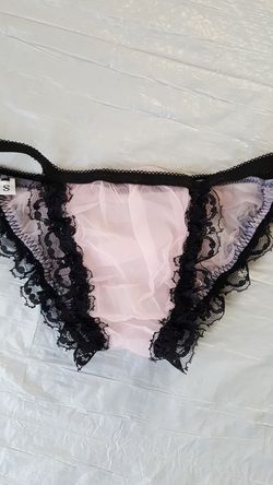 BRAND NEW pink and black Lace trim