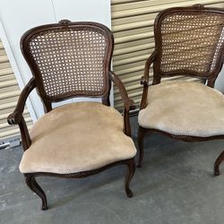 Beautiful Vintage Antique Dining Room Chairs Firm Thick Cushions 