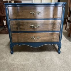 3 Drawer Dresser. 