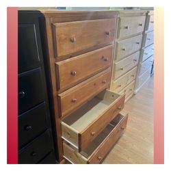 5 drawers dresser / Five drawers dresser
