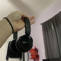 Sony Noise Cancel Headphones 