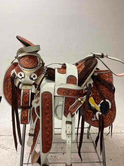 Nueva Montura charra bordada