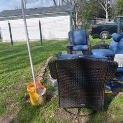 Patio Furniture, 4 Peice Sofa 2chairs &table