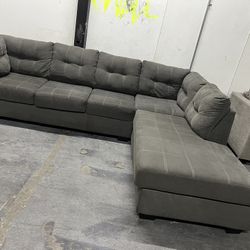 SECTIONAL COUCH SOFA