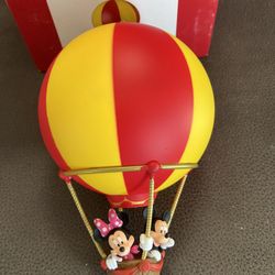 Hallmark Disney Ornament Mickey & Minnie High Flying Friends