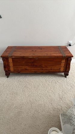 Wooden Storage Trunk Chest on Casters