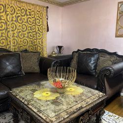 Full Set Couches And Table 