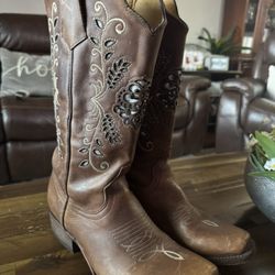Women’s boots