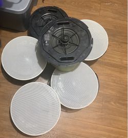 6 ceiling Speakers
