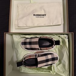 Burberry toddler Shoes