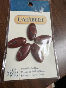Laliberi 5pc Oval Stone Petals