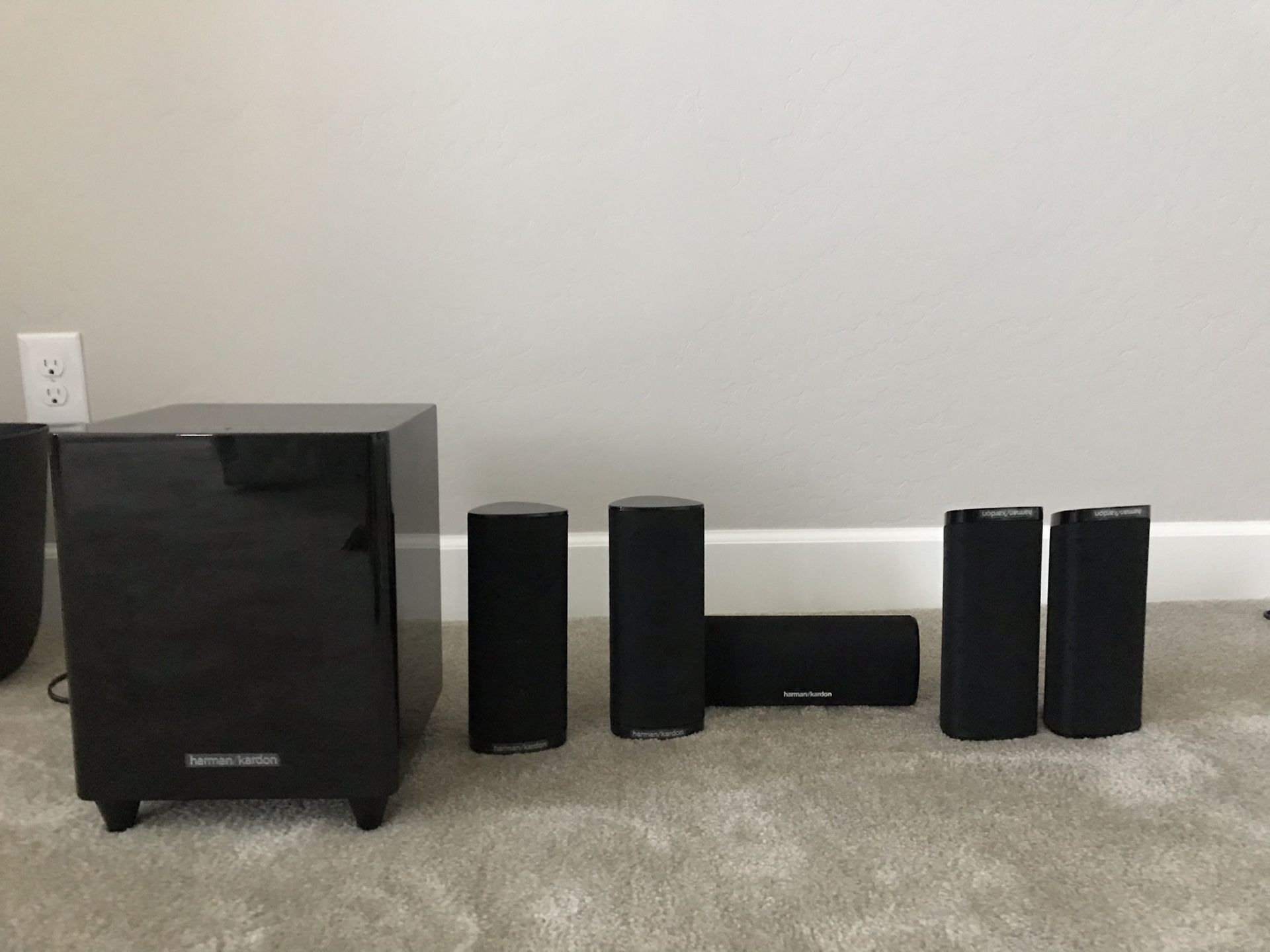 Harmon Kardon HK16 5.1 Home Theater Speaker set