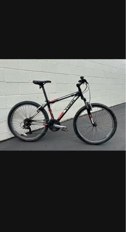 Trek 3500 mountain bike size L