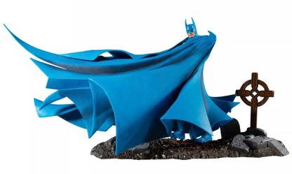 McFARLANE TOYS - DC MULTIVERSE BATMAN YEAR TWO GOLD LABEL 7" FIGURE (Retired)