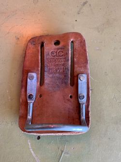 Tool belt hammer holster