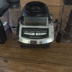 Ninja Professional Blender 