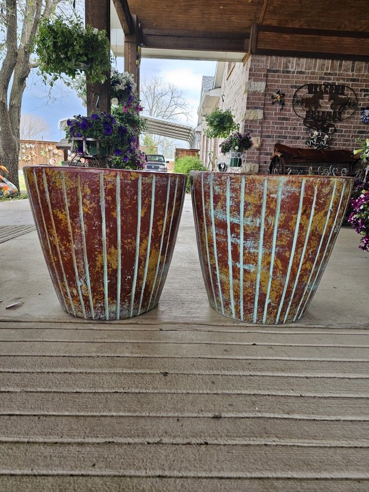 Medium Size Stripe Clay Pots. (Planters) Plants, Pottery, Talavera $65 cada una. First come first se