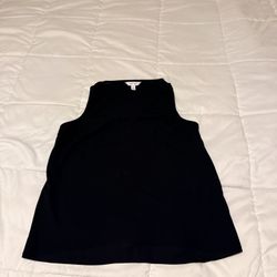 Sleeveless shirt