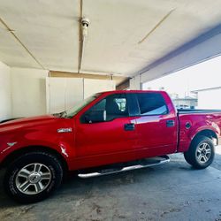 2005 Ford F-150  4x2