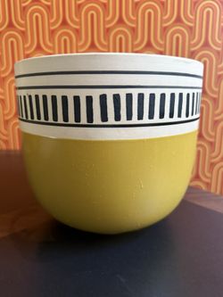 Ceramic Lime Green Stripe Modern Plant Planter Pot MCM Style 6.35 X 7