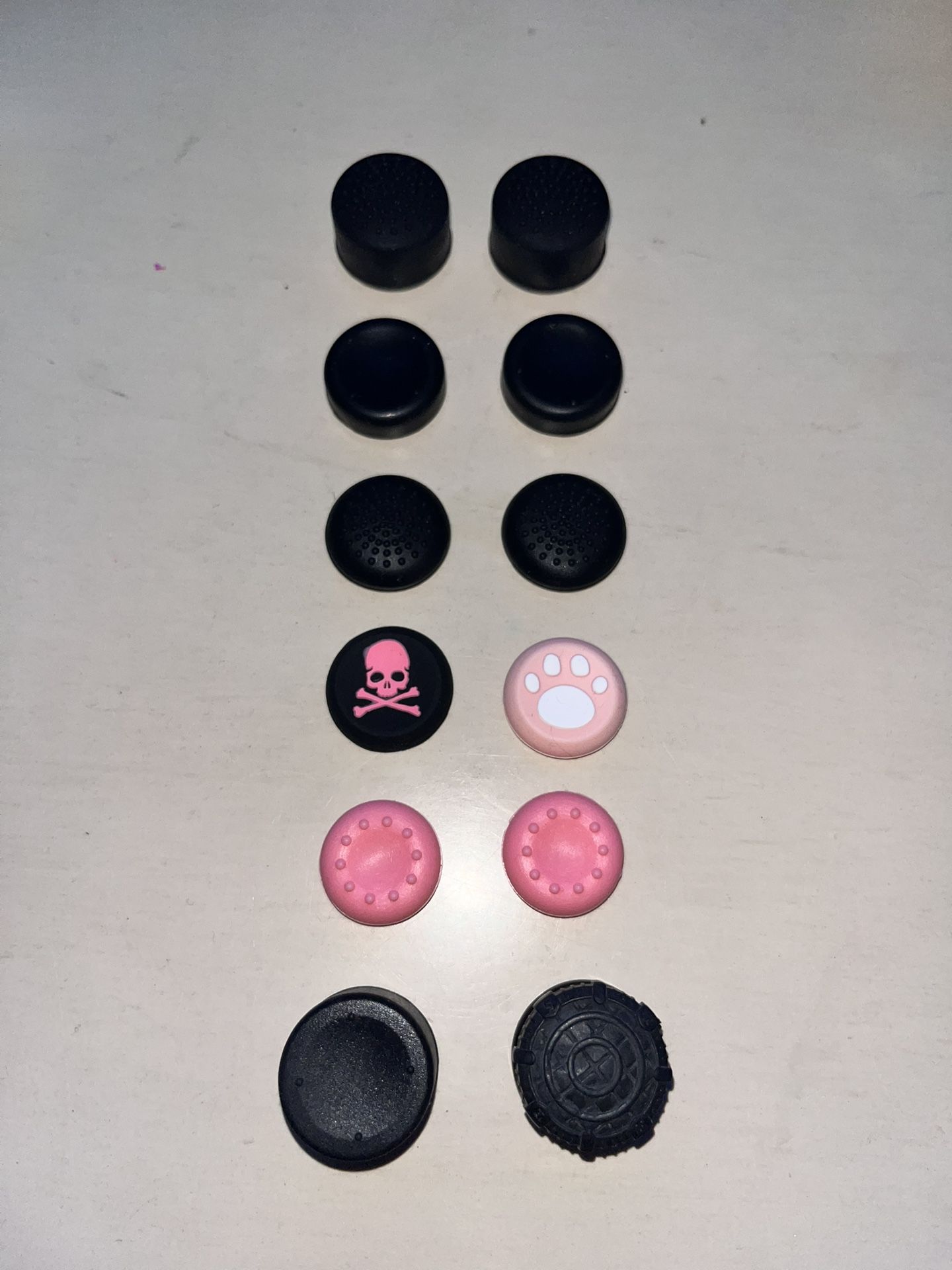 Pink and black controller grips for PS4 controller #gamingaccessories