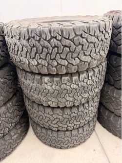 35x12.50r18 Bfgoodrich ko2 tires en excelentes condition de Vida las 4