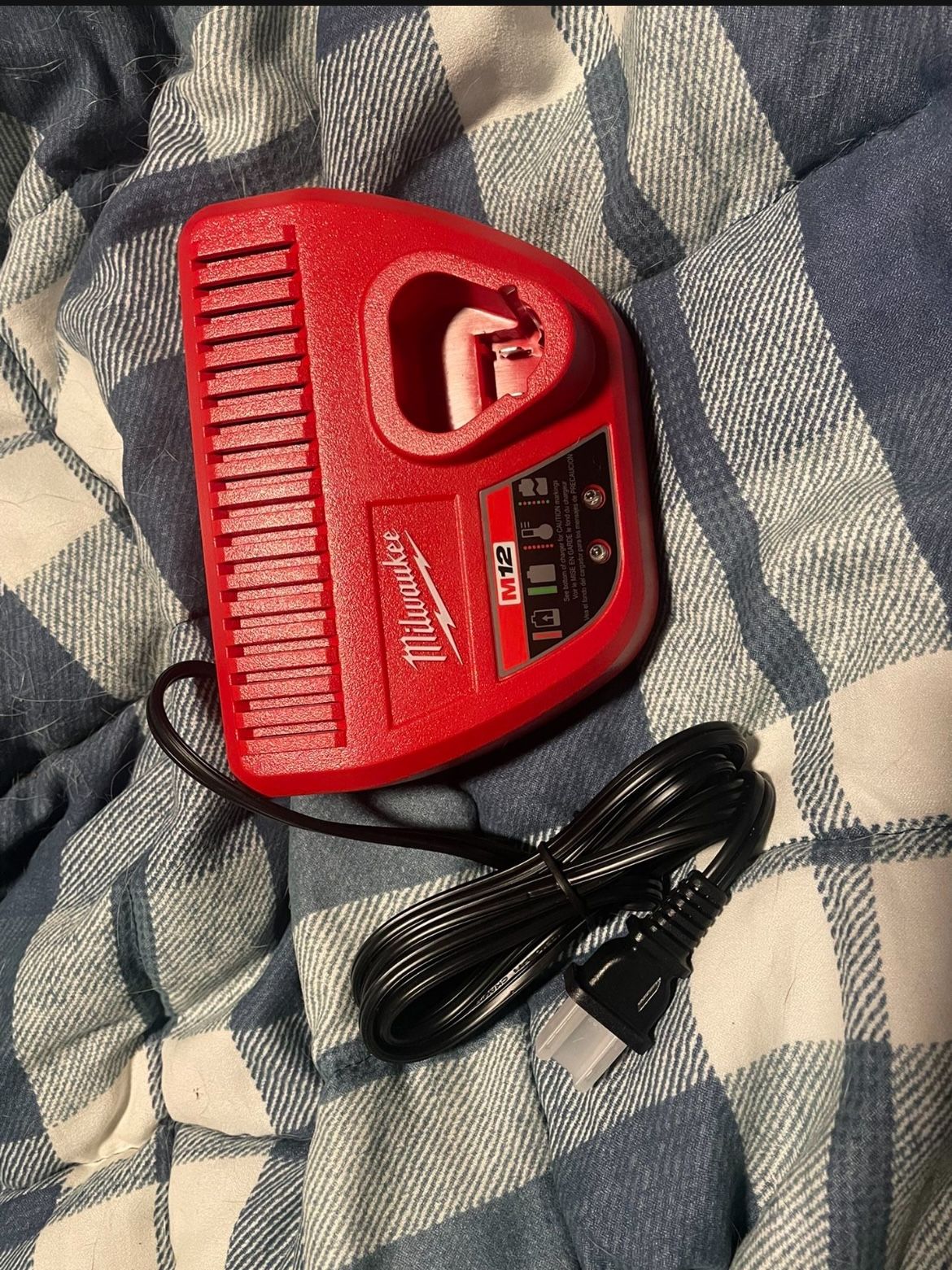 Milwaukee M12 Charger
