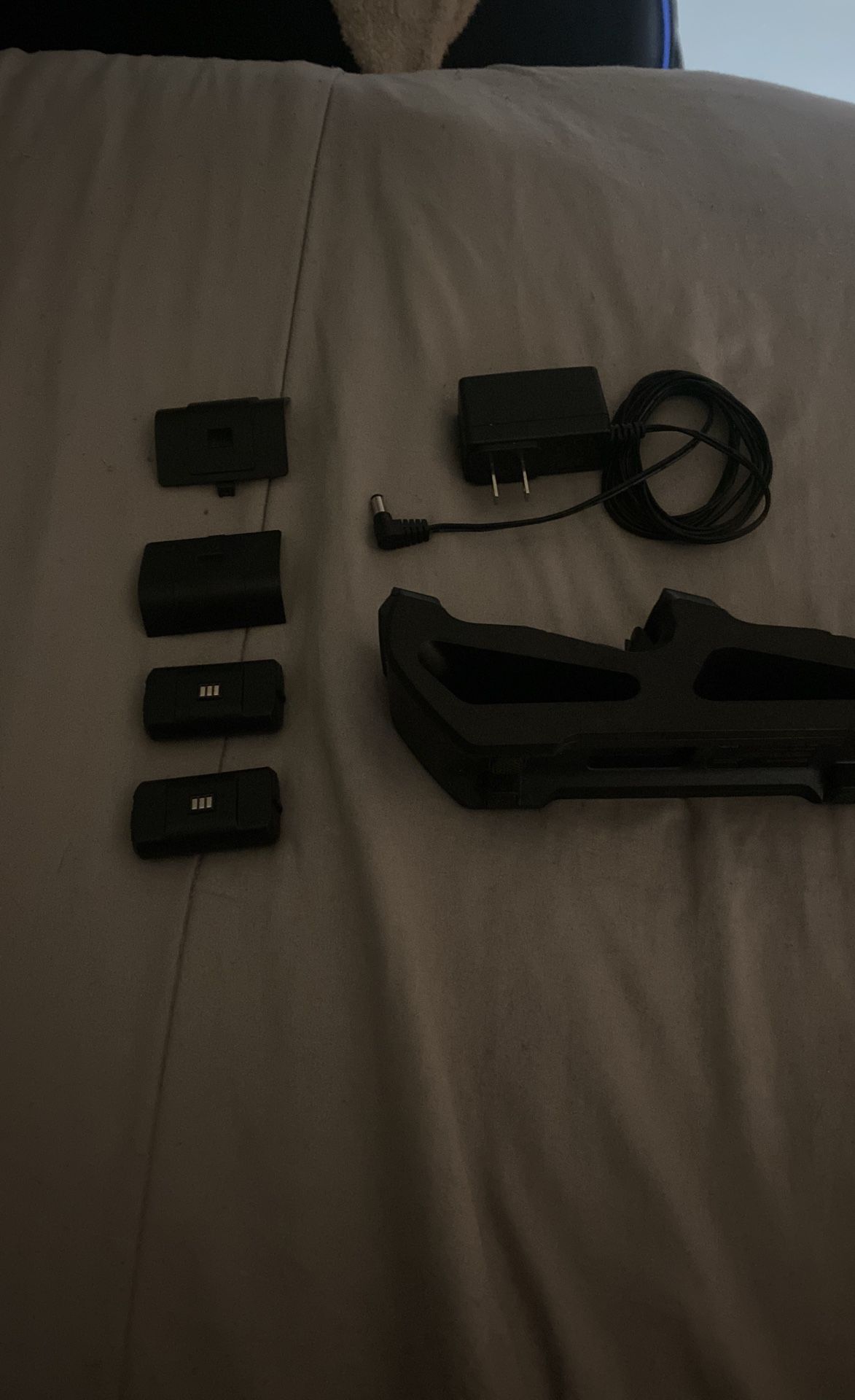 Xbox one/XS controller Charging stand with cord and two Batteries/two Covers