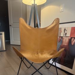 Premium leather seat - West Elm