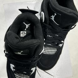 White Thunder 4S (Size 7Y)