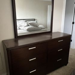 Hardwood Dresser With Mirror And Two Ottomans 