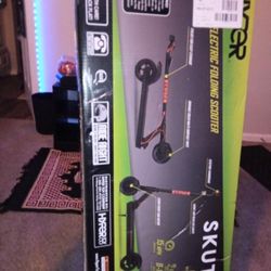Hyper Skute Folding Electric Scooter 36 Volt Lithium Battery Powered Scooter