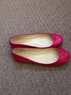 Vera wang flat shoes