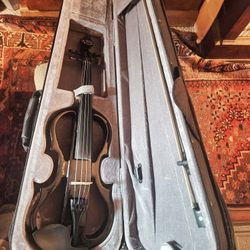 Carlo Robelli 4/4 Electric Violin - Excellent Condition