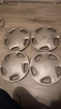 Toyota wheelcovers hubcaps