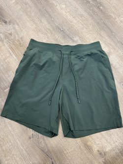 Lululemon Mens Shorts Dark Green Size L