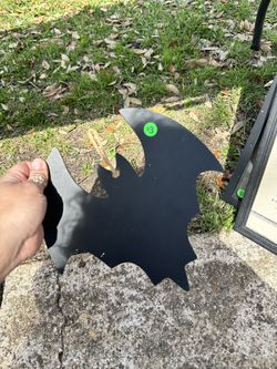 Bat sign