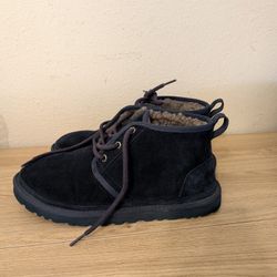 UGG 3236 Neumel Men's Suede Wool Chukka Boots - Black - Size 9 EUC