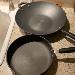 Circulon Nonstick Cookware 14” Wok And 10” Fry Pan for Sale in