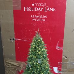 7.5 Pre-lit Christmas Tree 