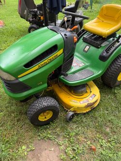 John Deere 110