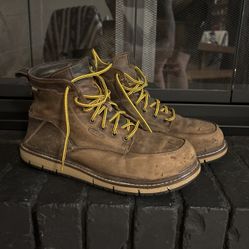 Keen Boots Size 11D (USED)
