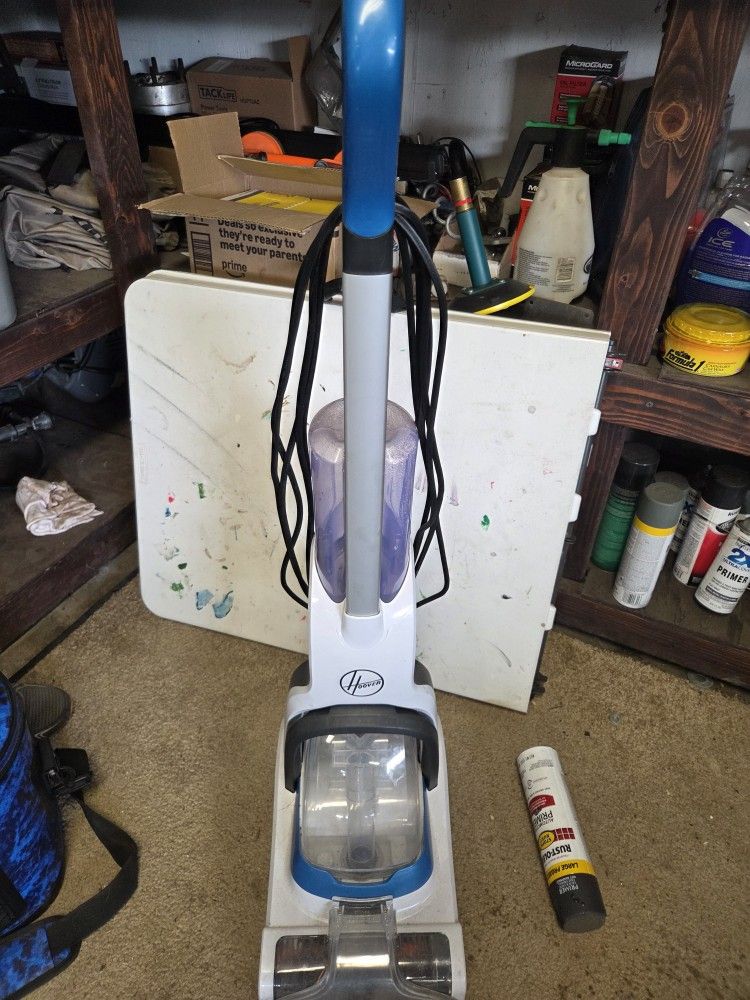 Hoover PowerDash Pet Compact Carpet Cleaner