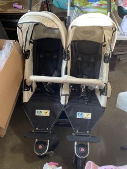 Twinned Twist Duo Stroller