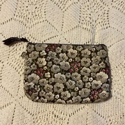 Thirty One Small Floral Pattern Fabric Zipper Wristlet Wallet
