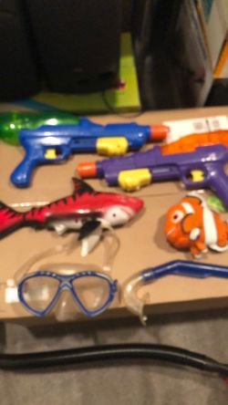 SWIMMING POOL TOYS