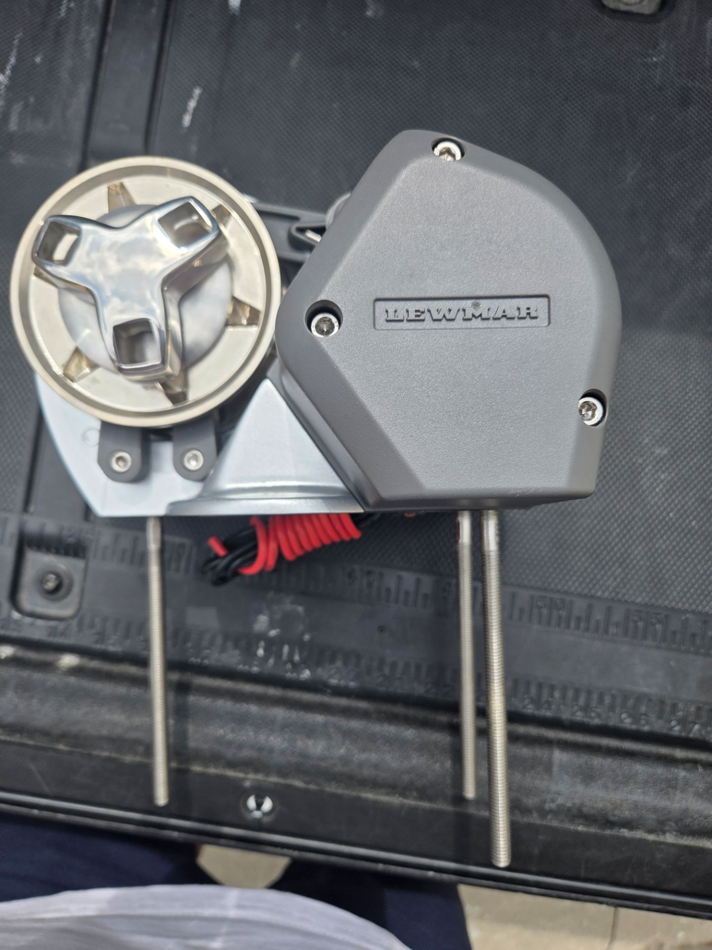 Lewmar ProSport 550 Windlass