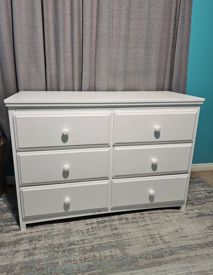 Delta Baby Dresser
