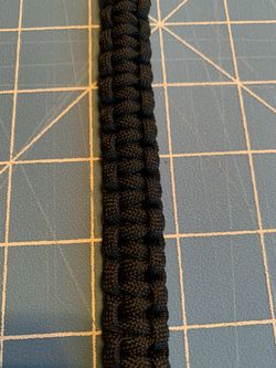 Paracord 550 survival bracelet